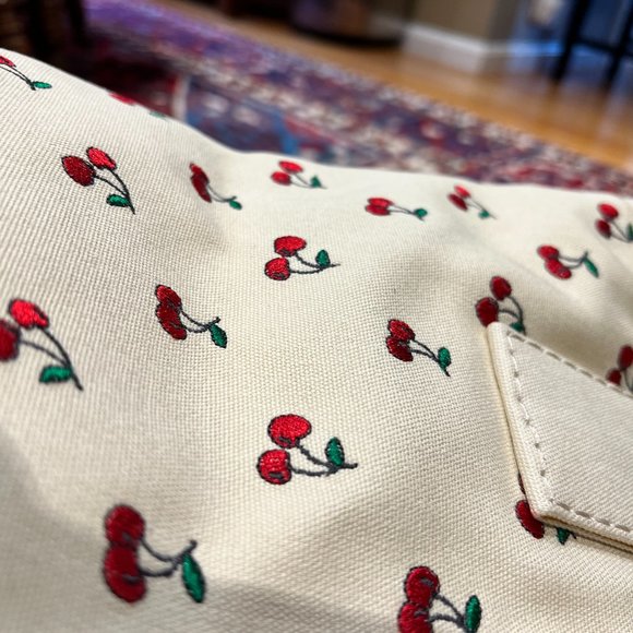 Marc Jacobs Cherry Tote - Picture 6 of 8